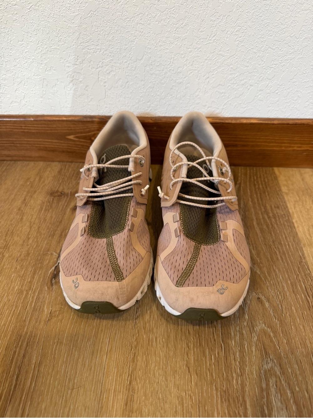 On Running Women's Cloudswift Dusty Rose Shoes - Picture 2 of 4